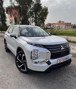 ميتسوبيشي اوتلاندر